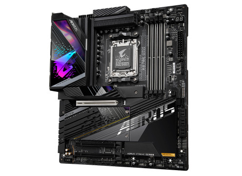 Gigabyte X670E AORUS XTREME