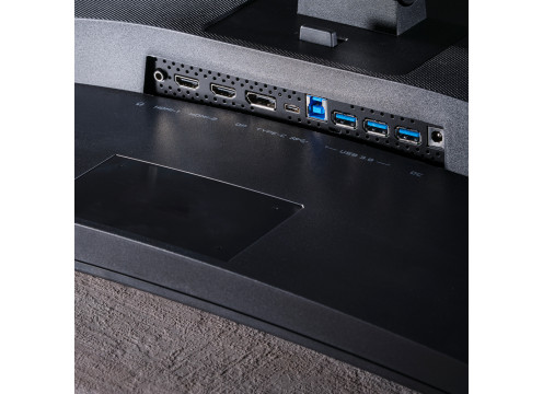 מסך מחשב קעור לגיימינג Gigabyte 31.5" M32UC VA 4K UHD 144Hz 1ms 1500R